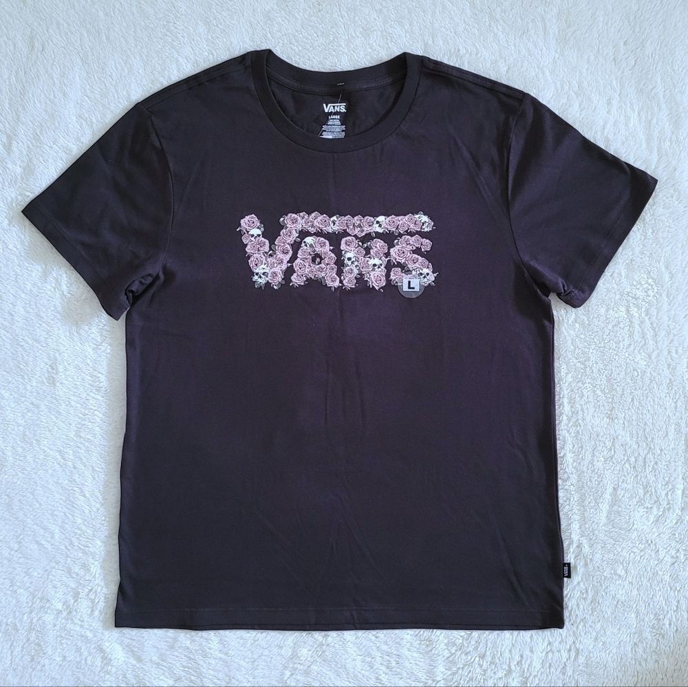 VANS🛹 Skulls💀 and Roses🌹 Graphic Tee👕 - NWT